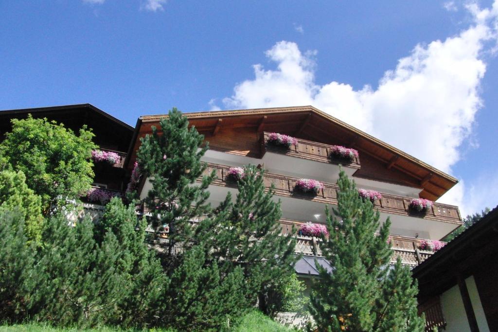 Hotel Garni Gardena - Appartments Santa Cristina Val Gardena Extérieur photo