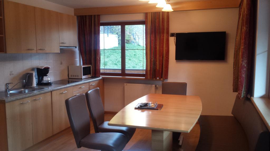 Hotel Garni Gardena - Appartments Santa Cristina Val Gardena Chambre photo