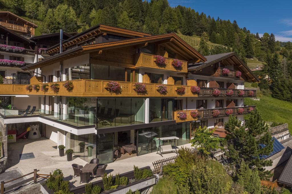 Hotel Garni Gardena - Appartments Santa Cristina Val Gardena Extérieur photo
